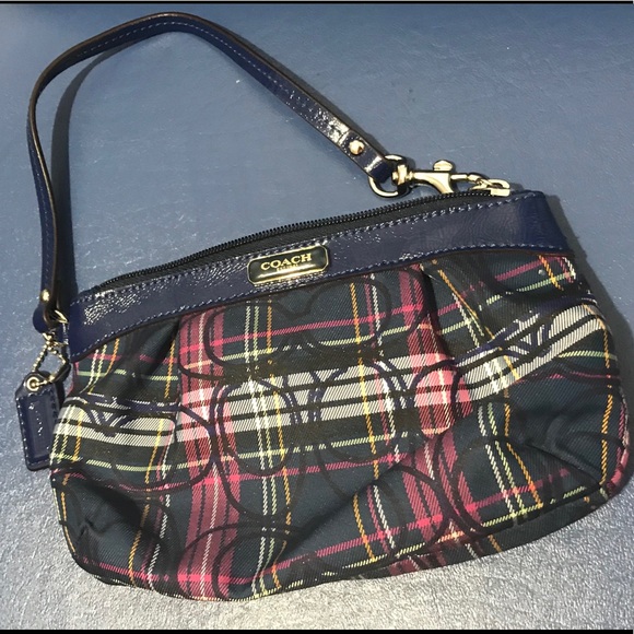Coach multi plaid tartan patent leather wristlet - Picture 8 of 16